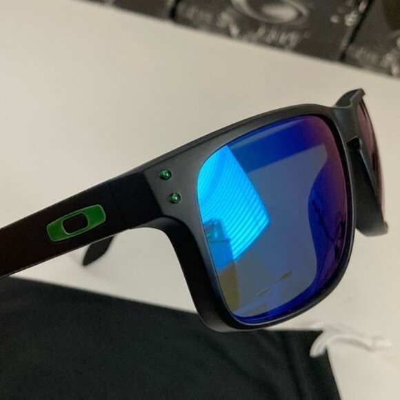 Oakley Other - Oakley Holbrook Prizm Polarized Jade Iridium OO9102 Black Matte Frame